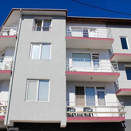 Casa de hóspedes Maris 2*