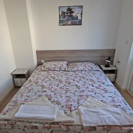 Casa de hóspedes Maris 2*