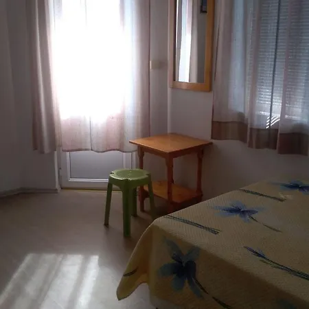 Casa de hóspedes Maris 2*
